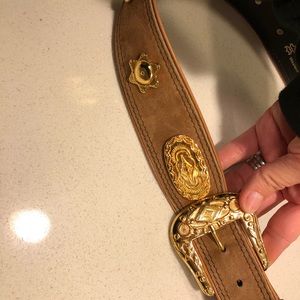 Escada belt 😍